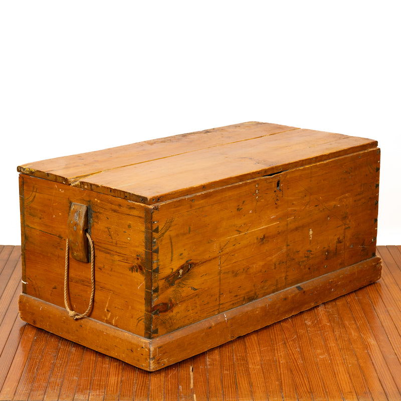 Canadiana Blanket Box