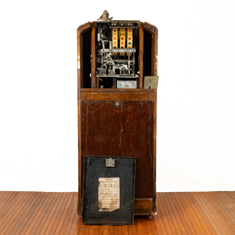 Pace Royal Comet 5¢ Console Slot Machine