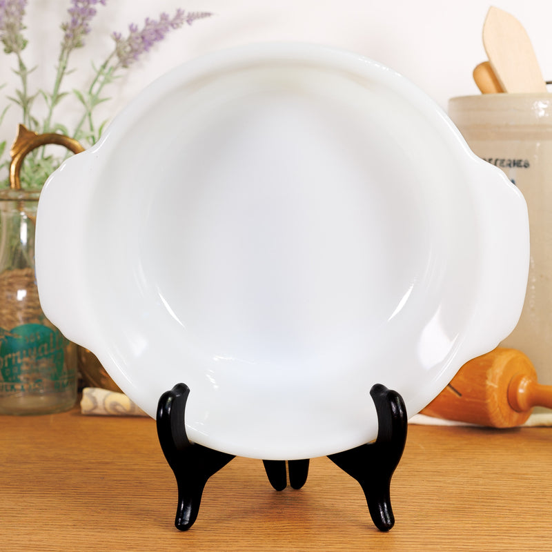 Fire King Wheat Pattern 1 1/2 Quart Round Casserole