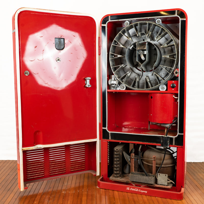 Coca Cola VMC-33 Vending Machine : Restored & Working!