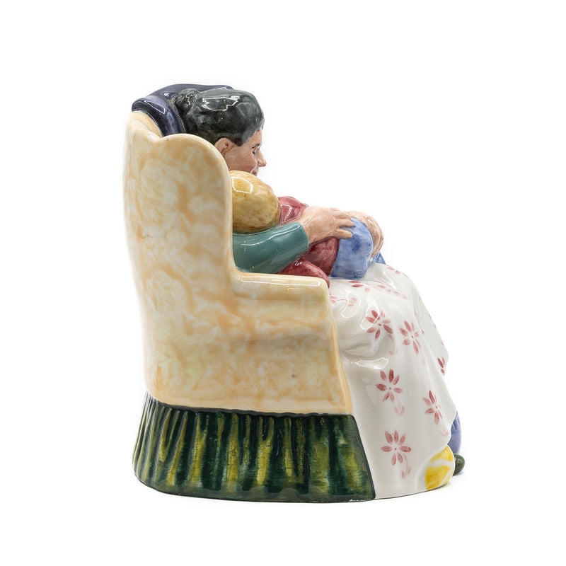 Royal Doulton Figurine HN2380 : "Sweet Dreams"