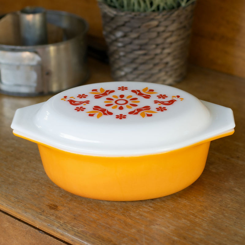 Pyrex 043 Friendship Pattern Oval Casserole