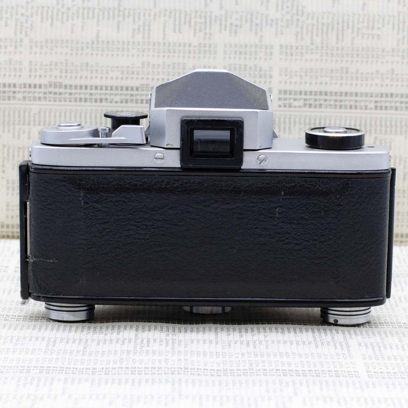 Exakta VX500 With Soligor 105mm F/2.8 Lens