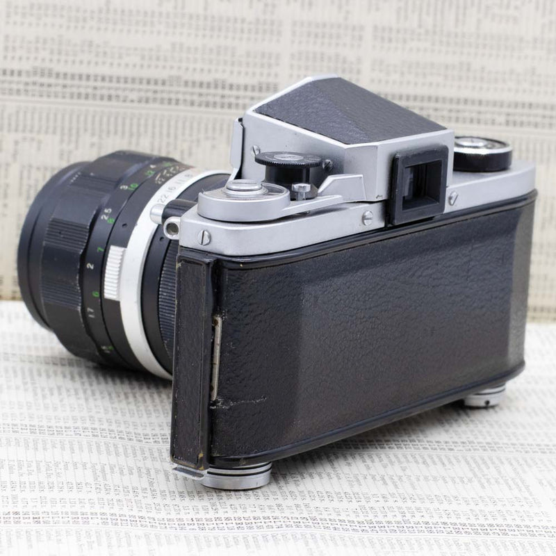 Exakta VX500 With Soligor 105mm F/2.8 Lens
