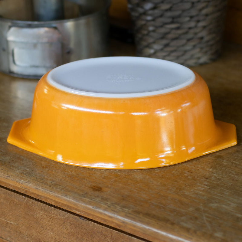 Pyrex 043 Friendship Pattern Oval Casserole