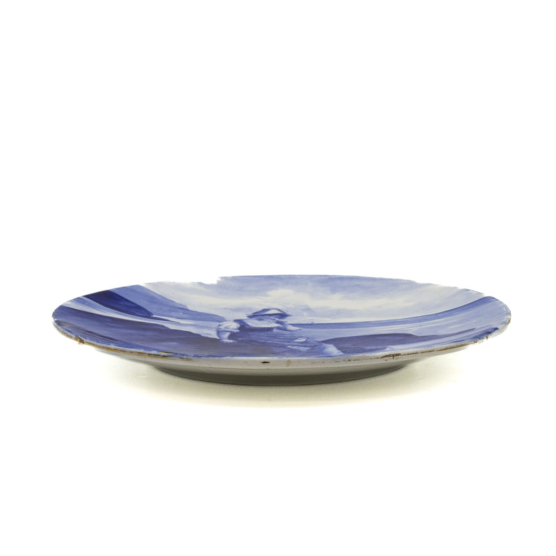 Royal Doulton "Blue Children" Series Wall Charger
