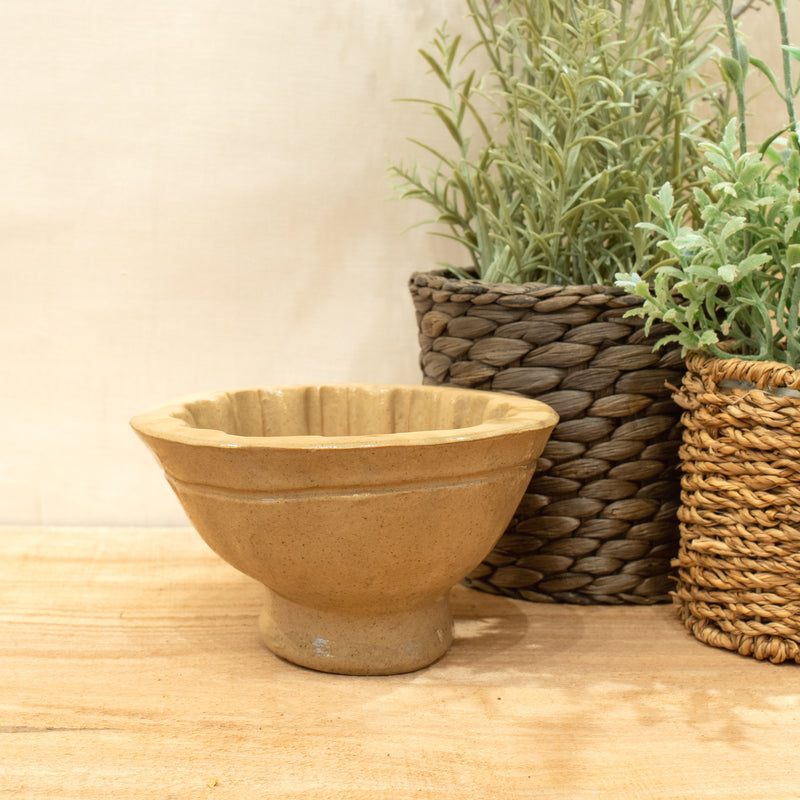 Stoneware Lion Jelly Mold