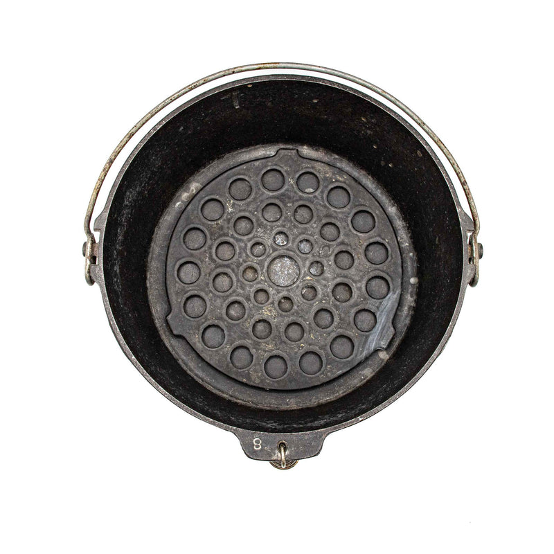 Findlay No. 8 Cast Iron Dutch Oven with Lid