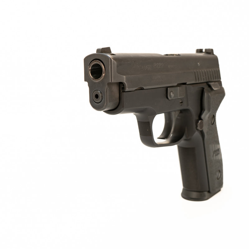 Sig Sauer P229 Semi-Automatic Pistol : .40 S&W