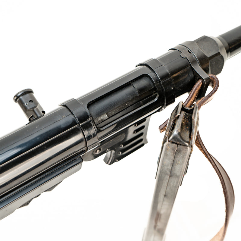 Marushin WWII German MP40 Plug Fire Cap Gun