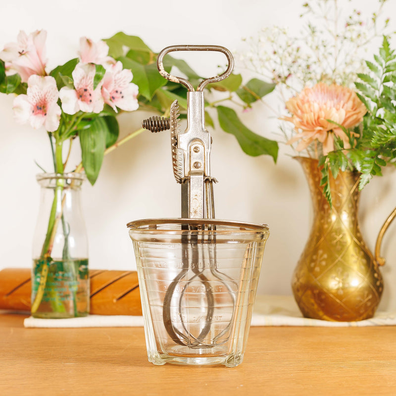 A&J Beater Jar with a Glass Measuring Base