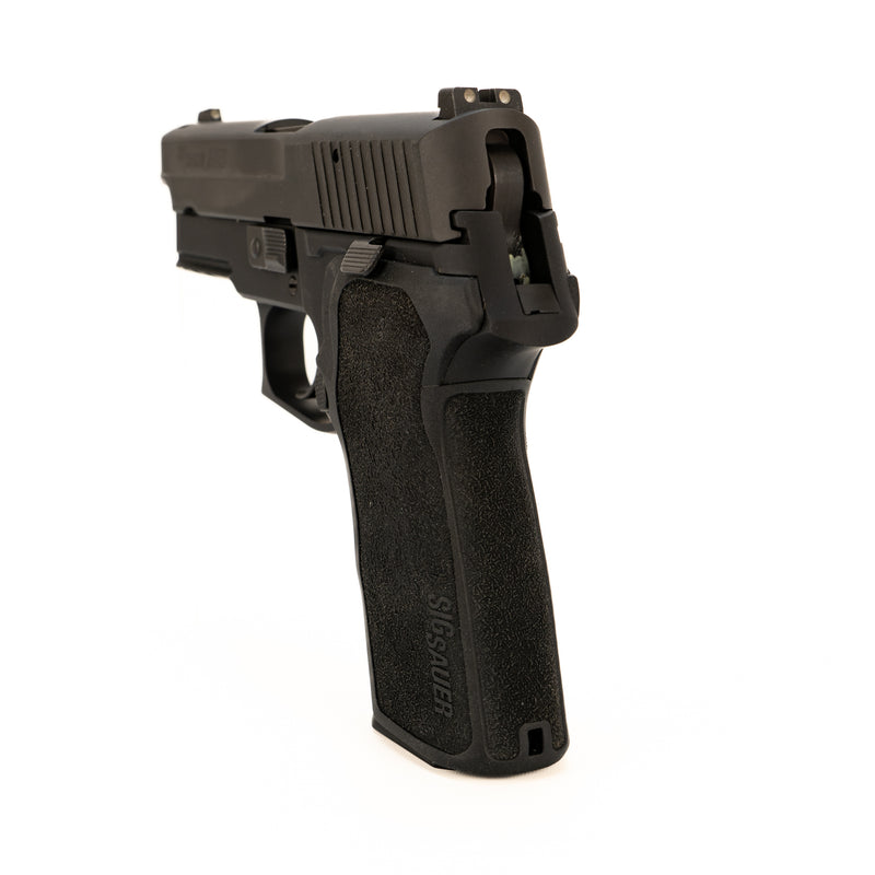 Sig Sauer P229R Semi-Automatic Pistol : .40 S&W