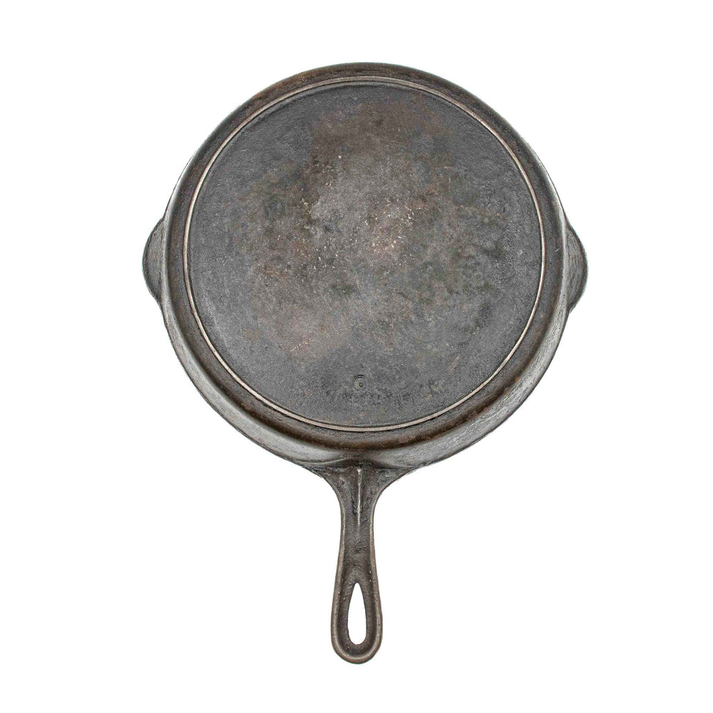 No. 9 Unmarked Erie, Pre Griswold Cast Iron Skillet with
