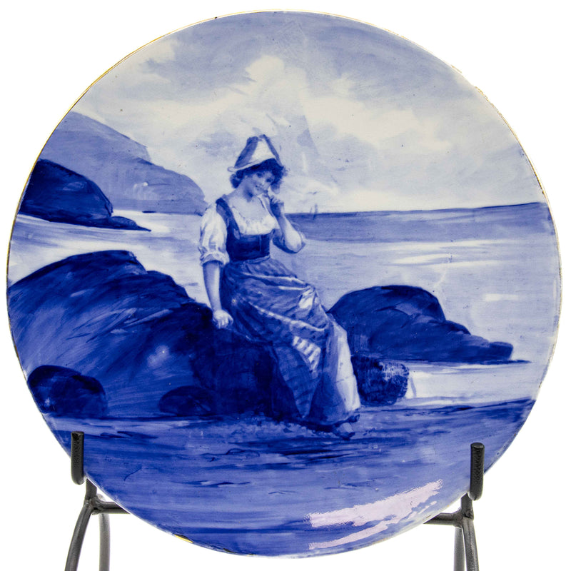 Royal Doulton "Blue Children" Series Wall Charger