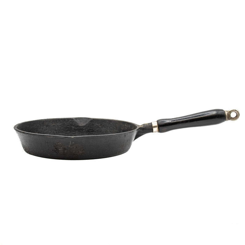 GSW No. 8 Cast Iron Fry Pan with Wood Handle
