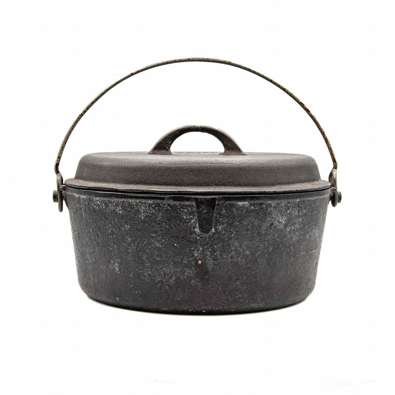 Findlay No. 8 Cast Iron Dutch Oven with Lid