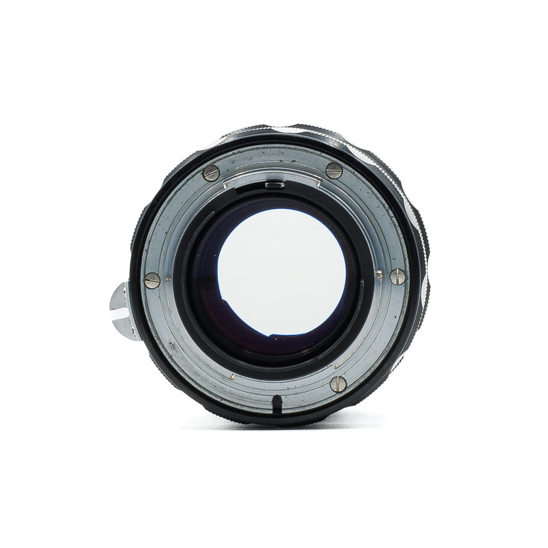 Nikon Nikkor-P Auto 105mm f/2.5 Lens with Hood