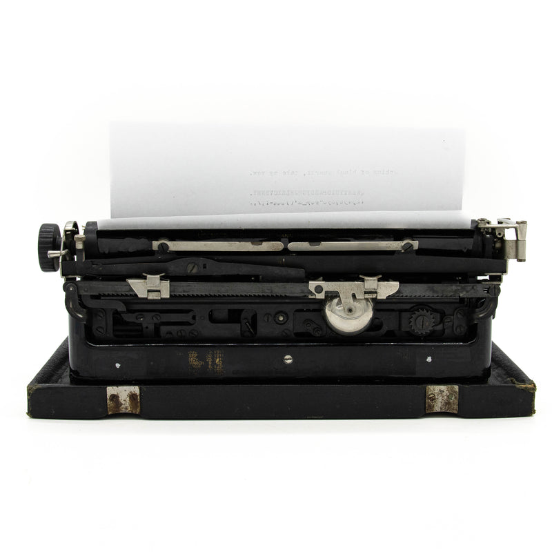 1926 Underwood 3 Bank Portable Typewriter with Case