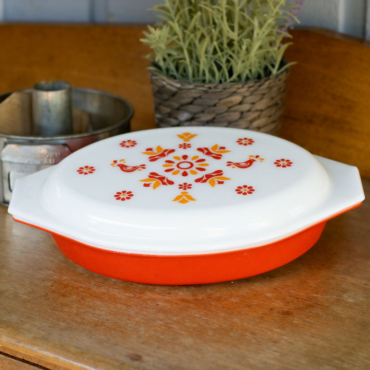 Pyrex Friendship Pattern Divided Casserole – Everything Old