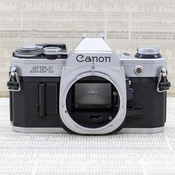 キャノンAE-1 canon AE-1 / FD 50mm F1.8 Canon AE-1 with Motor Drive & Canon FD 50mm f1.8 Lens
